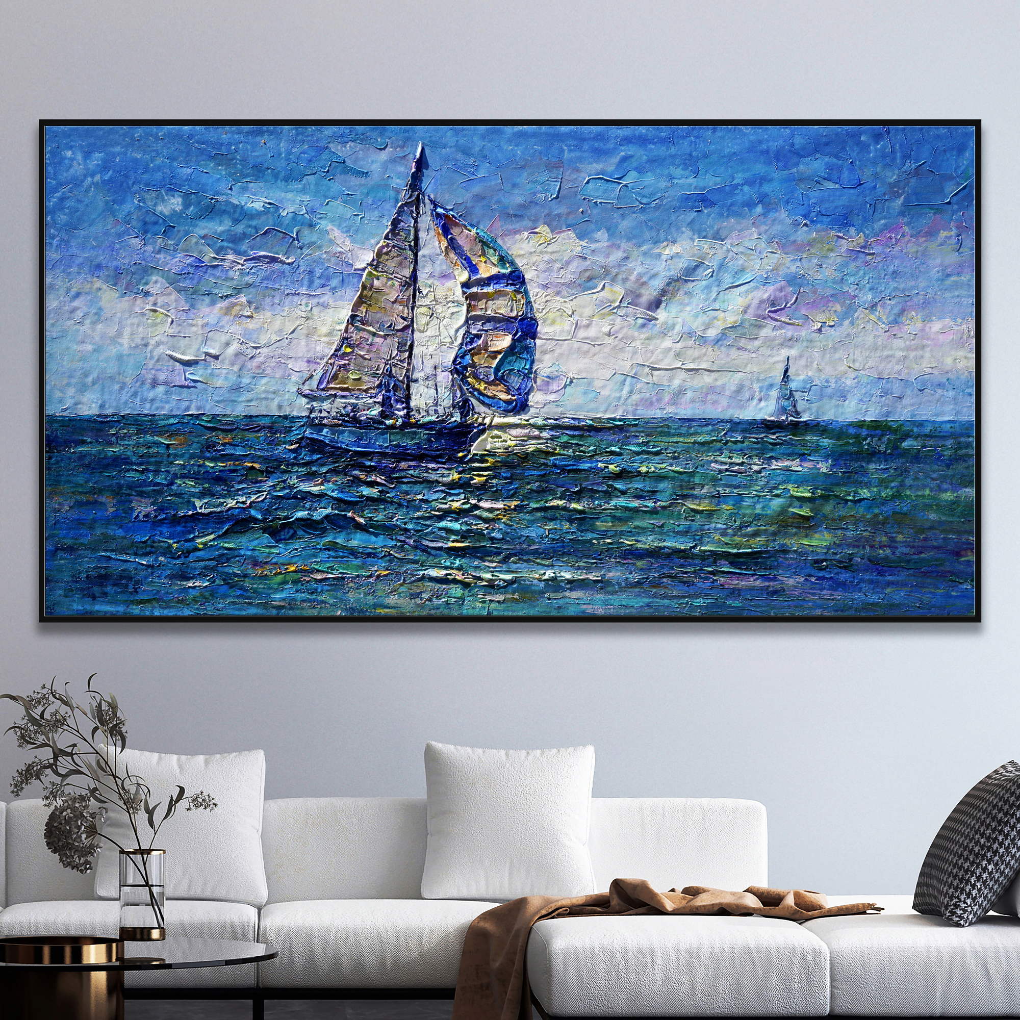 Dipinto di una barca a vela in mare con cielo blu e nuvole.