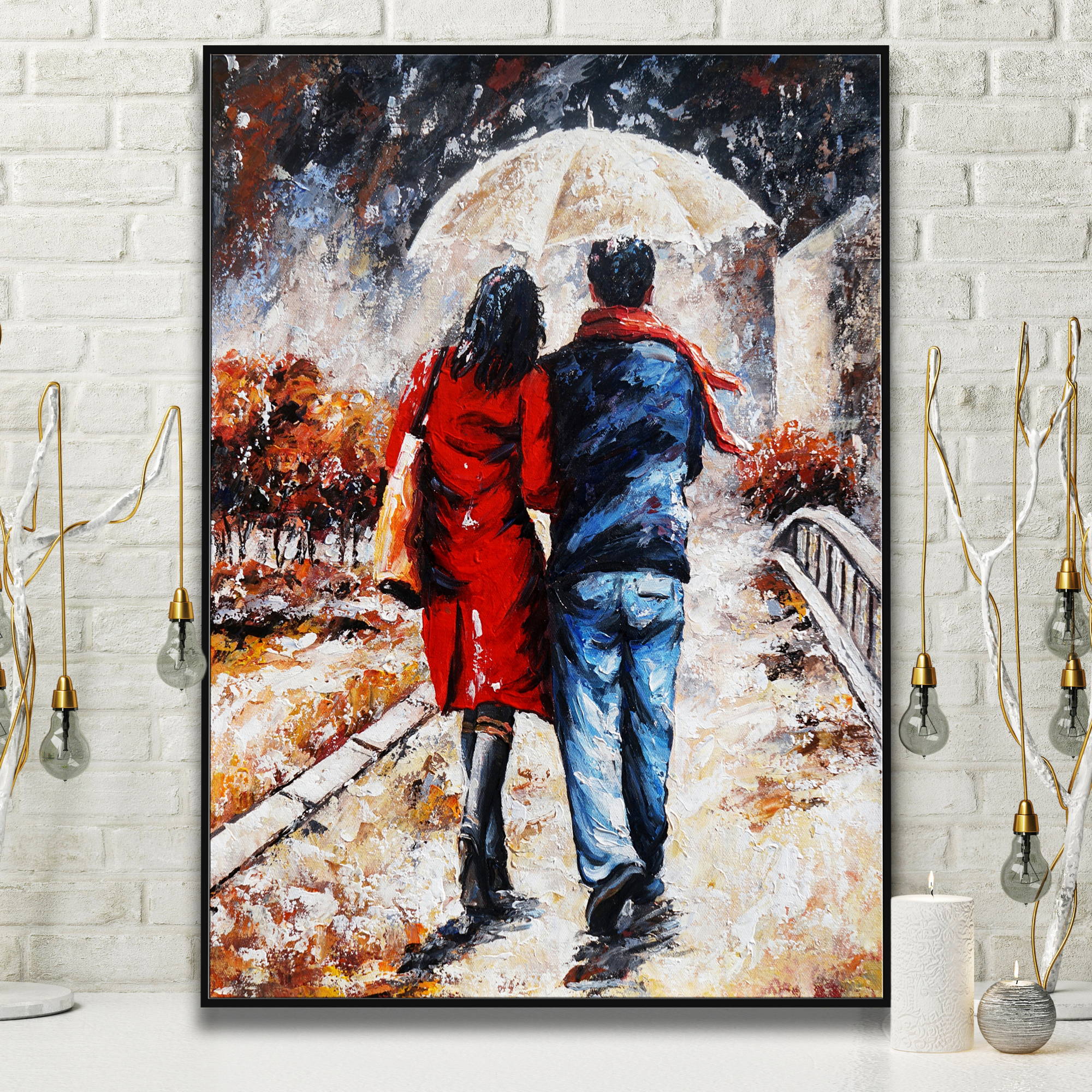 Dipinto di una coppia che cammina sotto un ombrello condiviso