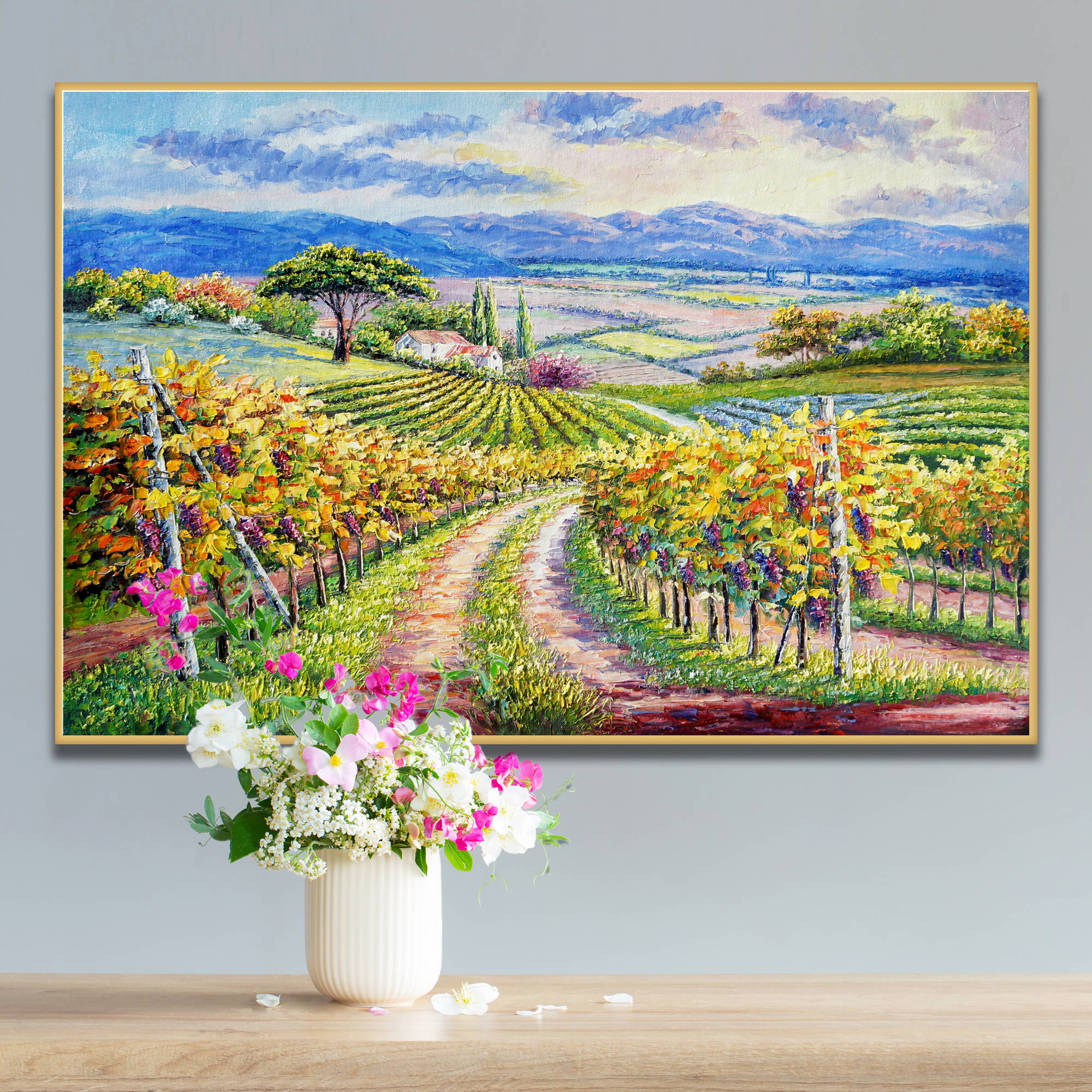Quadro di un paesaggio vitivinicolo con vista di filari di vite e colline