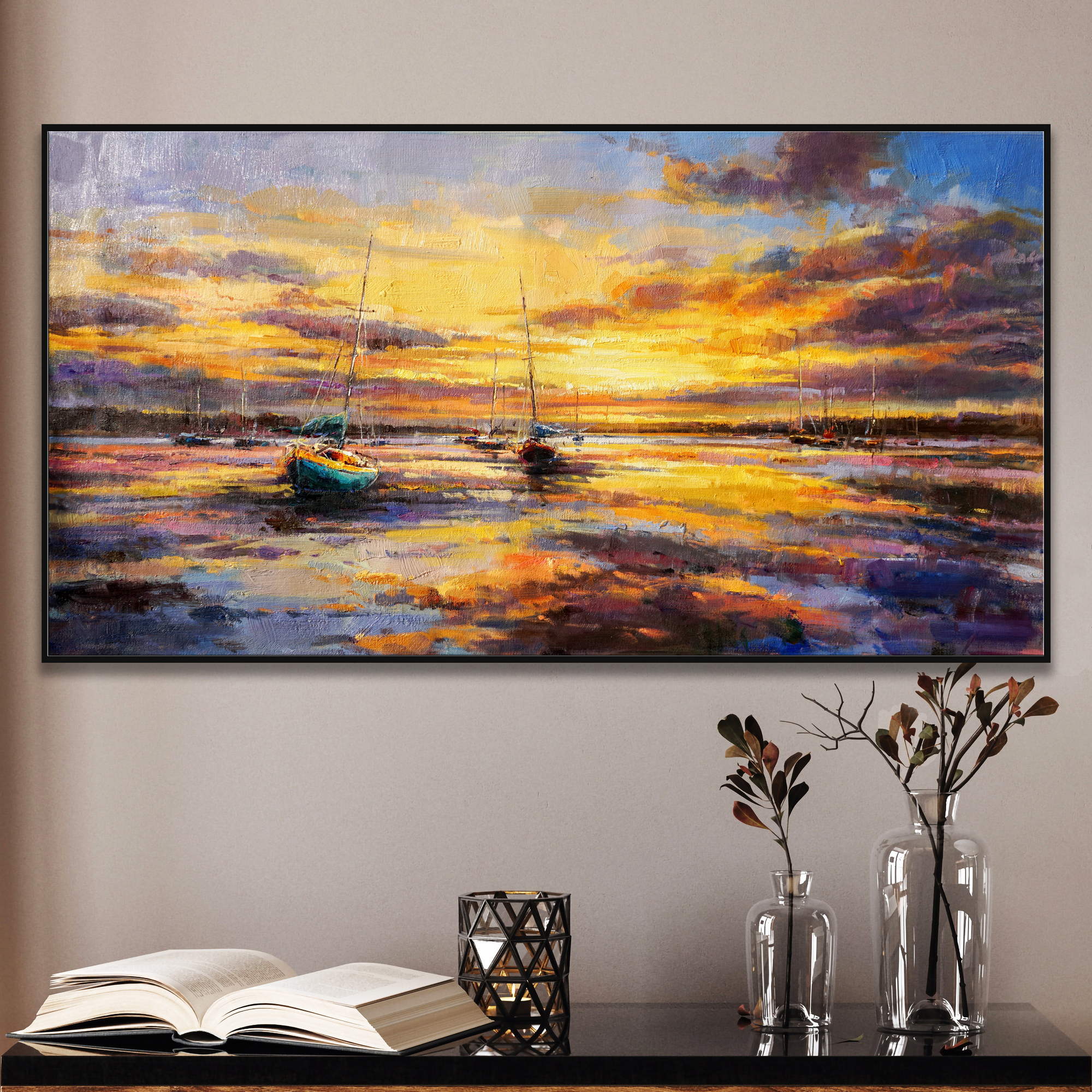 Dipinto di una marina con tramonto colorato e barche a vela in rada
