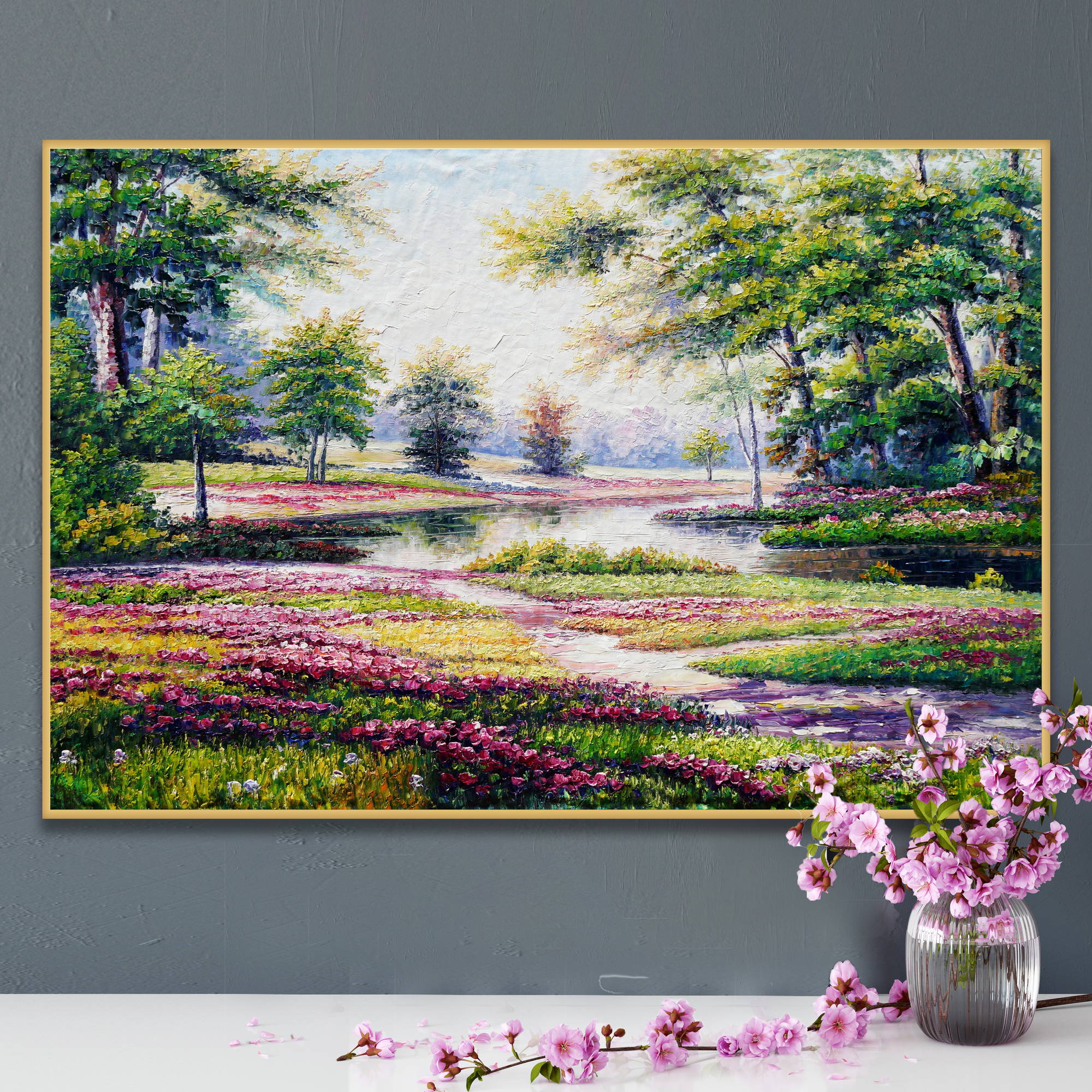 Dipinto di un paesaggio con alberi, prato fiorito e un piccolo fiume