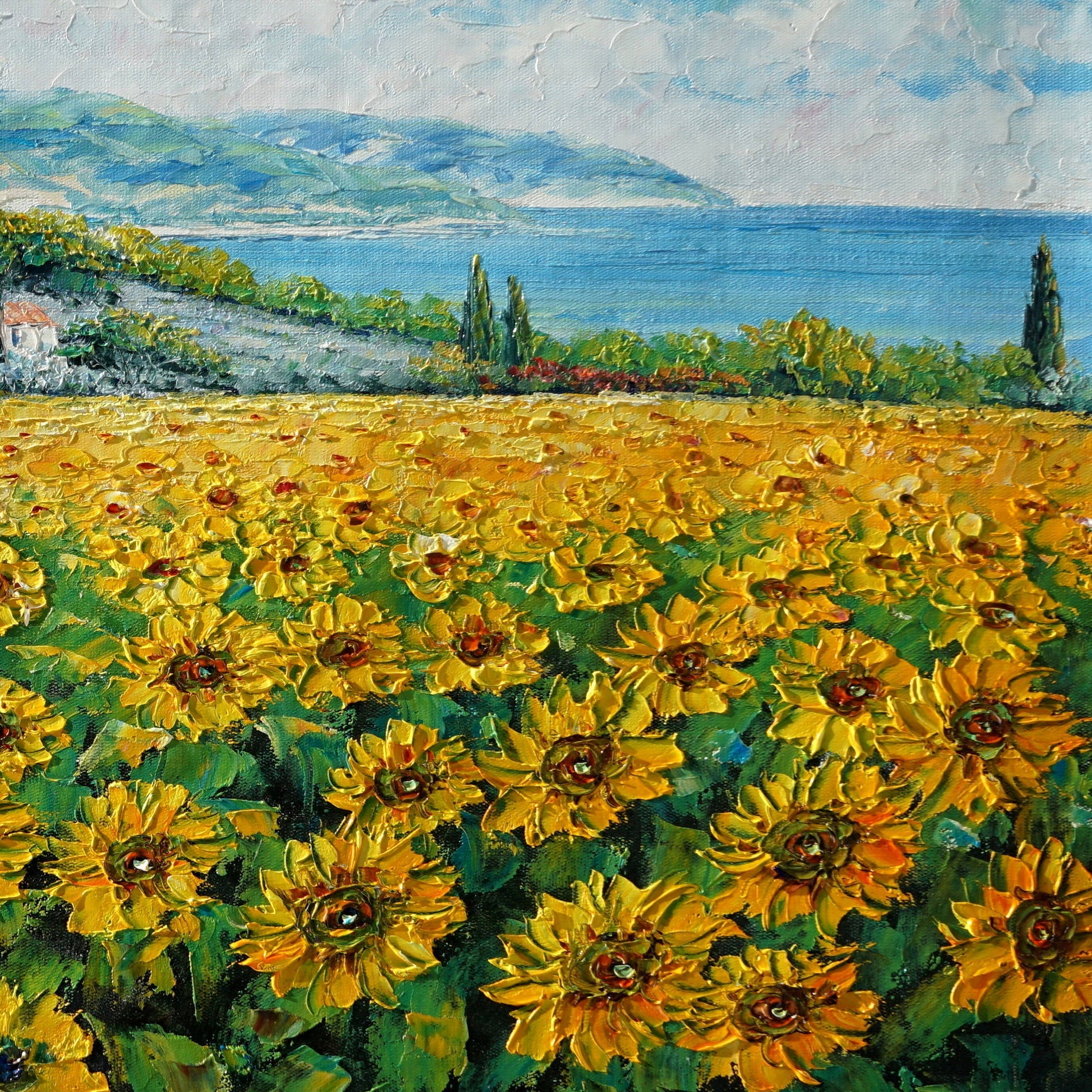 Dipinto di un campo di girasoli con paesaggio collinare e mare sullo sfondo