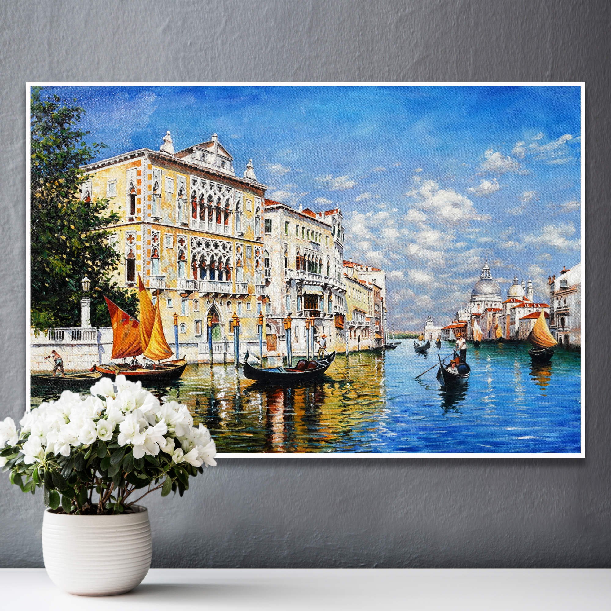 Dipinto di canale veneziano con edifici storici e gondole