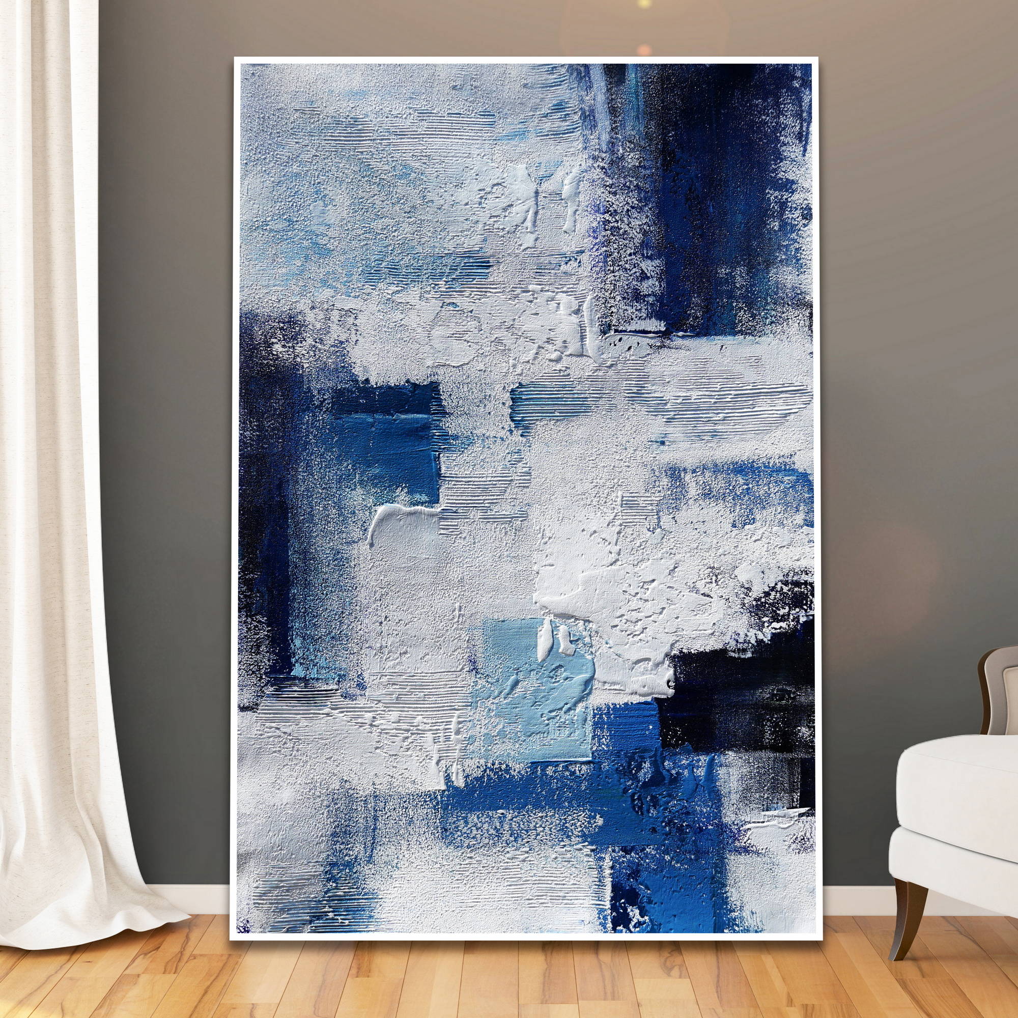 Dipinto astratto con tonalita di blu e spatolate in rilievo bianche