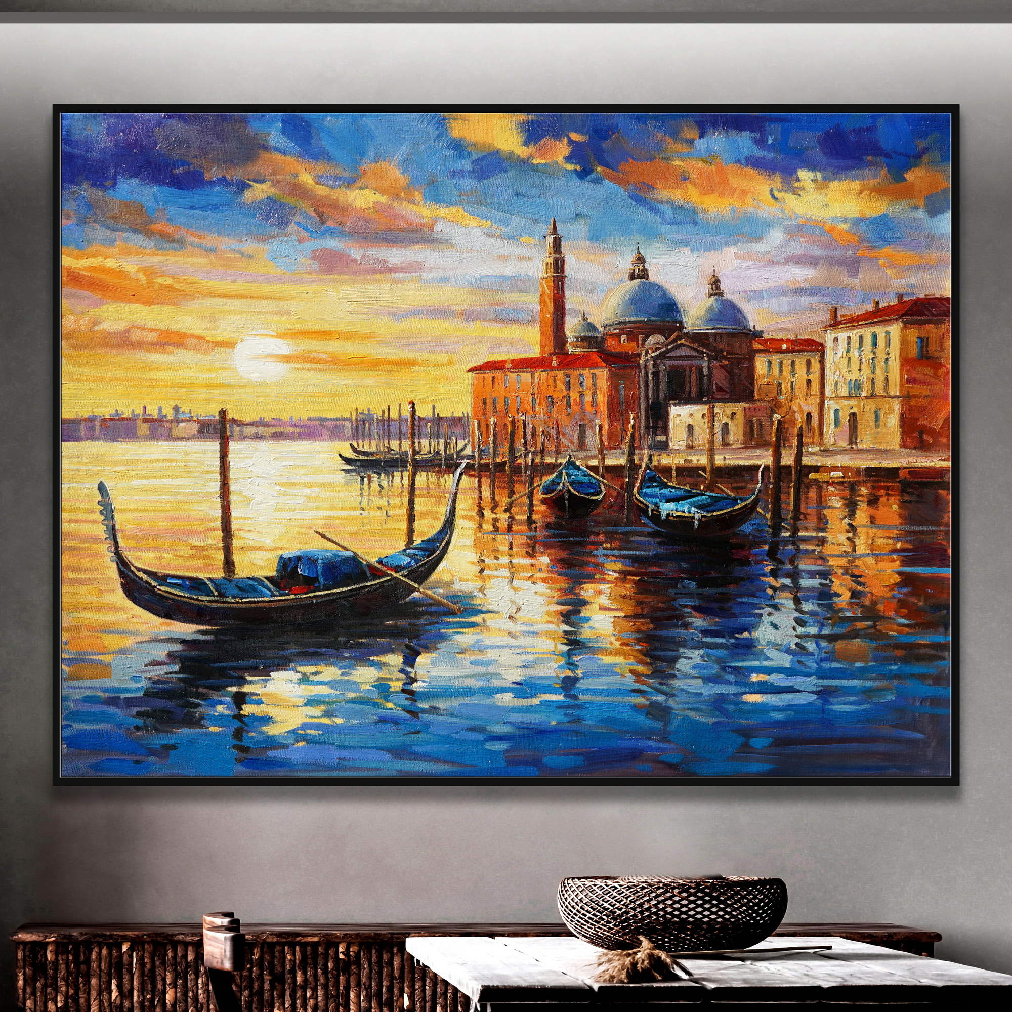 Dipinto di Venezia al tramonto con i riflessi sul canale  e le gondole